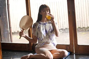 Mùa hè buồn chán ở quê nắc vợ yêu cạnh nhà thiếu thốn vì lấy anh xã già